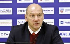 Андрей Николишин