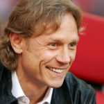Карпин вызвал в сборную четырех вратарей и трех форвардов